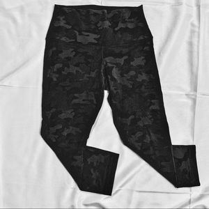 Lululemon Rare Camo Wunder Under Crop